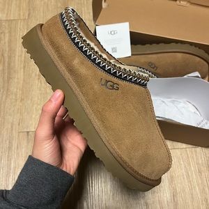 UGG Tasman Slipper Chesnut Size 8W/6.5M
